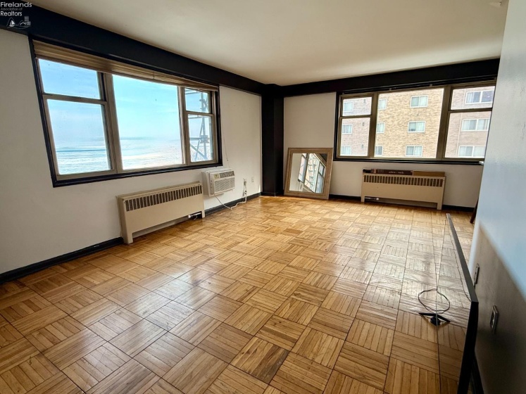 11820 Edgewater Drive, Lakewood, 44107, 3 Bedrooms Bedrooms, ,3 BathroomsBathrooms,Residential,For Sale,Edgewater,20260510