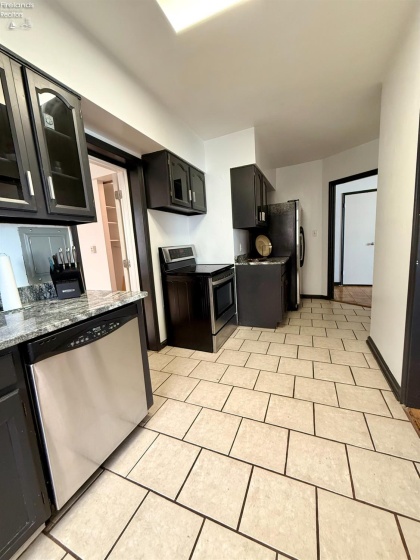 11820 Edgewater Drive, Lakewood, 44107, 3 Bedrooms Bedrooms, ,3 BathroomsBathrooms,Residential,For Sale,Edgewater,20260510