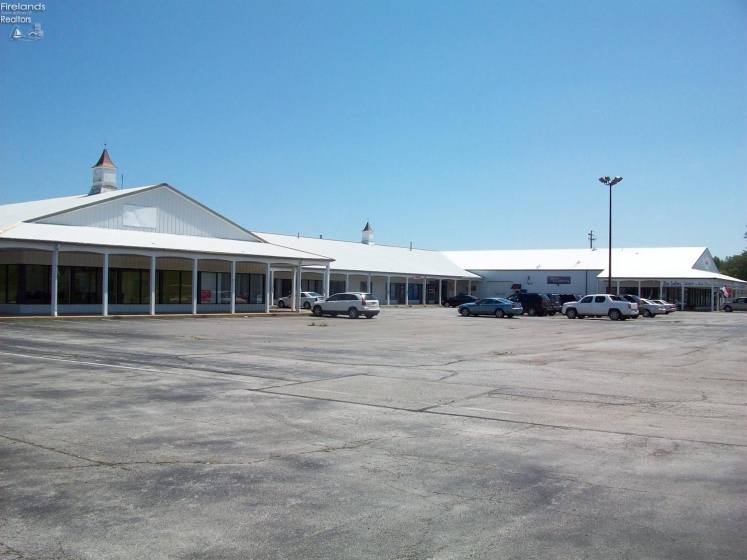 2215 Cleveland Road, Sandusky, 44870, ,Commercial For Lease,For Lease,Cleveland,20260518