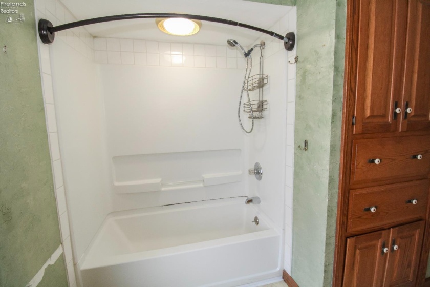 135 Attwood Terrace, Bellevue, 44811, 3 Bedrooms Bedrooms, ,2 BathroomsBathrooms,Residential,For Sale,Attwood,20260371