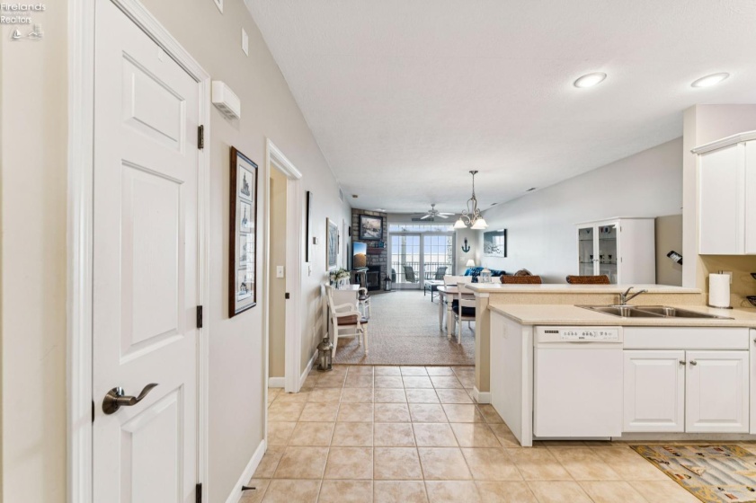 2812 Whispering Shores, Vermilion, 44089, 2 Bedrooms Bedrooms, ,2 BathroomsBathrooms,Residential,For Sale,Whispering Shores,20260392