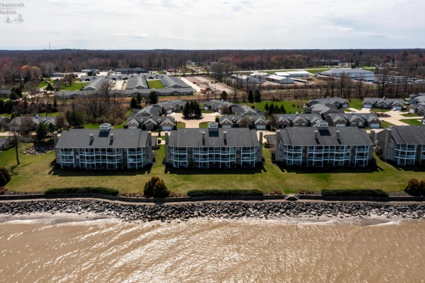 2812 Whispering Shores, Vermilion, 44089, 2 Bedrooms Bedrooms, ,2 BathroomsBathrooms,Residential,For Sale,Whispering Shores,20260392