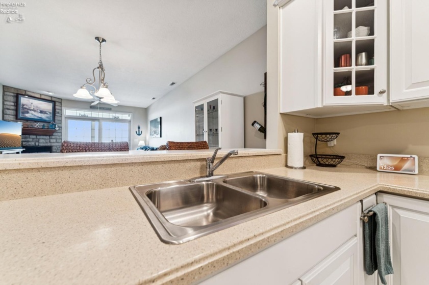 2812 Whispering Shores, Vermilion, 44089, 2 Bedrooms Bedrooms, ,2 BathroomsBathrooms,Residential,For Sale,Whispering Shores,20260392