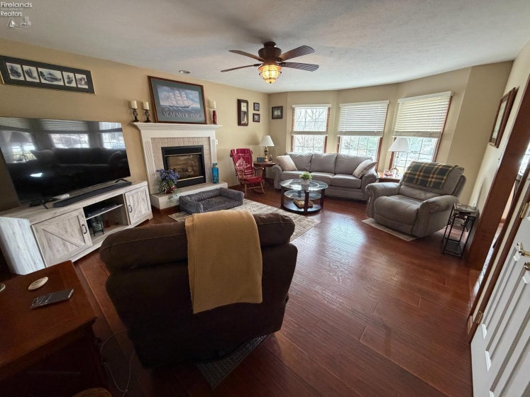 720 Tracht Meadows Drive, Huron, 44839, 4 Bedrooms Bedrooms, ,3 BathroomsBathrooms,Residential,For Sale,Tracht Meadows,20260527