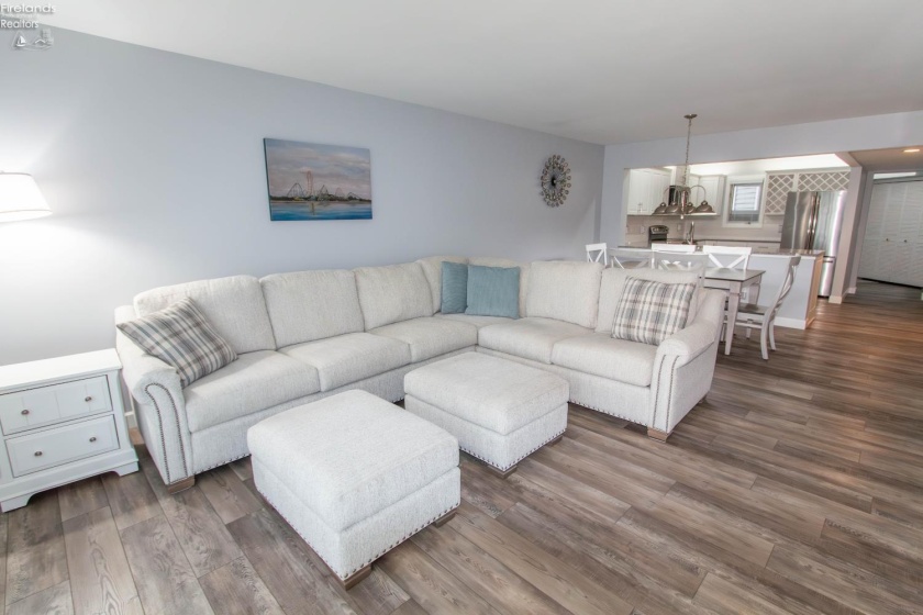 89 Marina Point, Sandusky, 44870, 2 Bedrooms Bedrooms, ,2 BathroomsBathrooms,Residential,For Sale,Marina Point,20260443