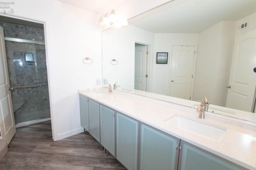 89 Marina Point, Sandusky, 44870, 2 Bedrooms Bedrooms, ,2 BathroomsBathrooms,Residential,For Sale,Marina Point,20260443