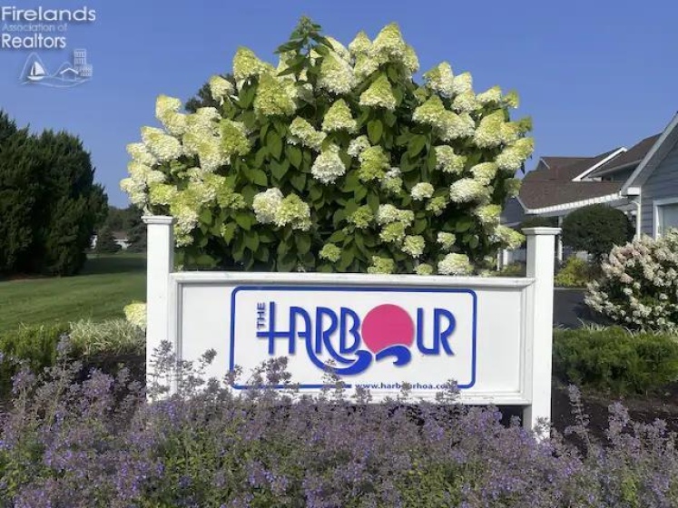 89 Marina Point, Sandusky, 44870, 2 Bedrooms Bedrooms, ,2 BathroomsBathrooms,Residential,For Sale,Marina Point,20260443