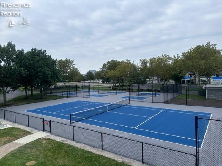 89 Marina Point, Sandusky, 44870, 2 Bedrooms Bedrooms, ,2 BathroomsBathrooms,Residential,For Sale,Marina Point,20260443