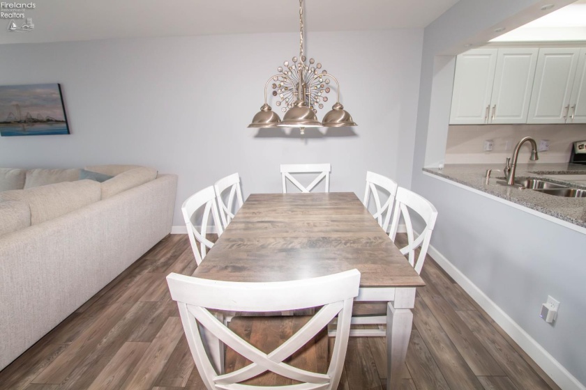 89 Marina Point, Sandusky, 44870, 2 Bedrooms Bedrooms, ,2 BathroomsBathrooms,Residential,For Sale,Marina Point,20260443