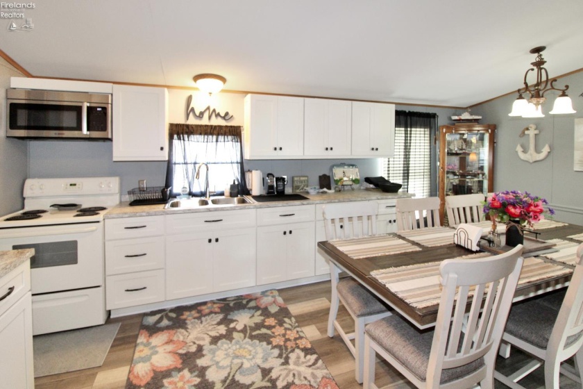 1660 Compass Avenue, Port Clinton, 43452, 3 Bedrooms Bedrooms, ,2 BathroomsBathrooms,Residential,For Sale,Compass,20260536