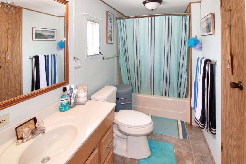 1660 Compass Avenue, Port Clinton, 43452, 3 Bedrooms Bedrooms, ,2 BathroomsBathrooms,Residential,For Sale,Compass,20260536