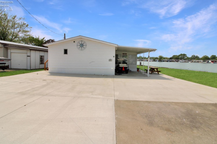 1660 Compass Avenue, Port Clinton, 43452, 3 Bedrooms Bedrooms, ,2 BathroomsBathrooms,Residential,For Sale,Compass,20260536