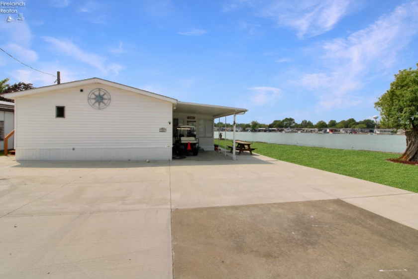 1660 Compass Avenue, Port Clinton, 43452, 3 Bedrooms Bedrooms, ,2 BathroomsBathrooms,Residential,For Sale,Compass,20260536