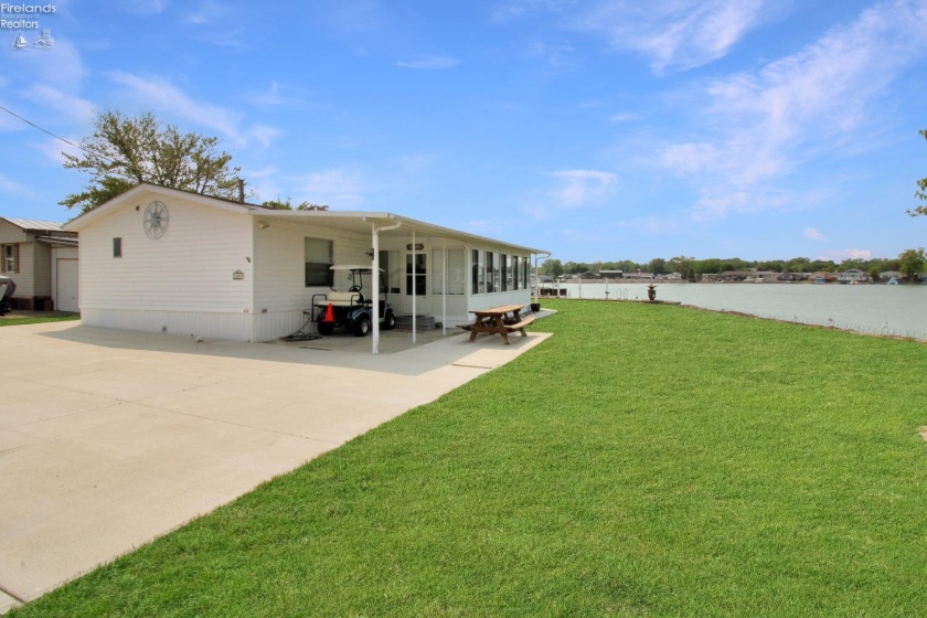 1660 Compass Avenue, Port Clinton, 43452, 3 Bedrooms Bedrooms, ,2 BathroomsBathrooms,Residential,For Sale,Compass,20260536