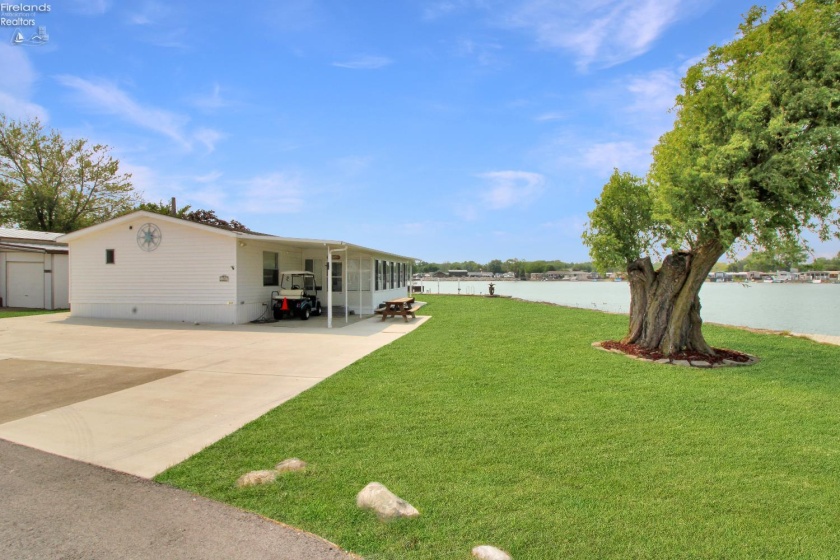 1660 Compass Avenue, Port Clinton, 43452, 3 Bedrooms Bedrooms, ,2 BathroomsBathrooms,Residential,For Sale,Compass,20260536