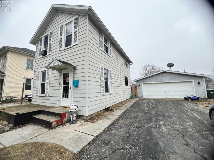 132 Coe Street, Tiffin, 44883, 2 Bedrooms Bedrooms, ,1 BathroomBathrooms,Residential,For Sale,Coe,20260538