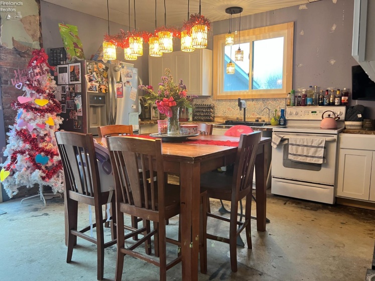 132 Coe Street, Tiffin, 44883, 2 Bedrooms Bedrooms, ,1 BathroomBathrooms,Residential,For Sale,Coe,20260538