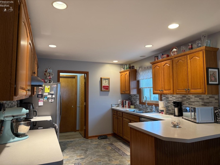 318 Country Meadows Drive, Oak Harbor, 43449, 2 Bedrooms Bedrooms, ,2 BathroomsBathrooms,Residential,For Sale,Country Meadows,20260482