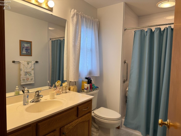 318 Country Meadows Drive, Oak Harbor, 43449, 2 Bedrooms Bedrooms, ,2 BathroomsBathrooms,Residential,For Sale,Country Meadows,20260482