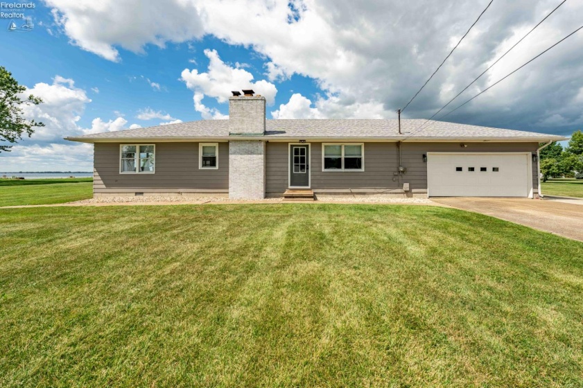 1982 Fulton Street, Port Clinton, 43452, 2 Bedrooms Bedrooms, ,1 BathroomBathrooms,Residential,For Sale,Fulton,20260540