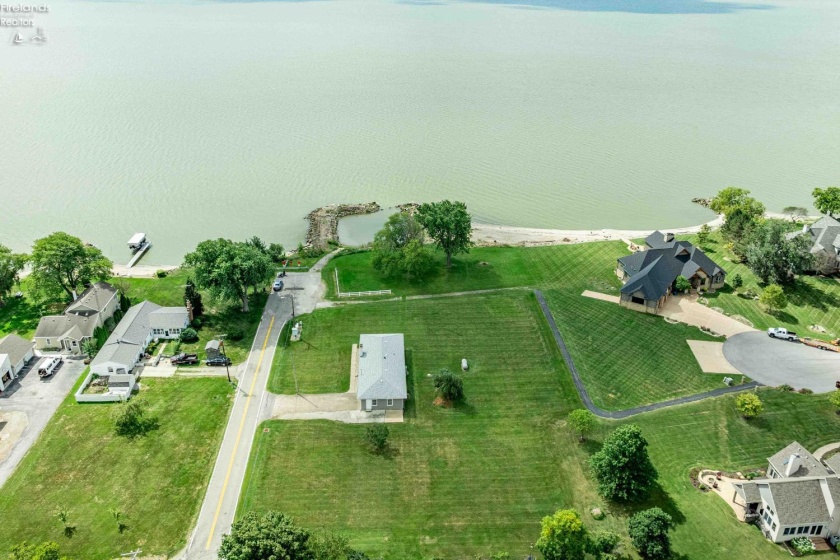 1982 Fulton Street, Port Clinton, 43452, 2 Bedrooms Bedrooms, ,1 BathroomBathrooms,Residential,For Sale,Fulton,20260540