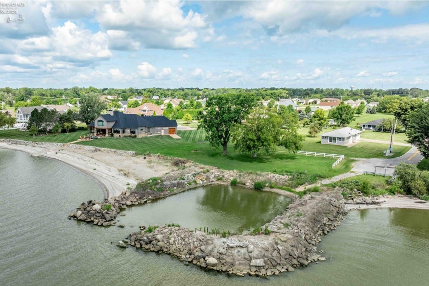 1982 Fulton Street, Port Clinton, 43452, 2 Bedrooms Bedrooms, ,1 BathroomBathrooms,Residential,For Sale,Fulton,20260540