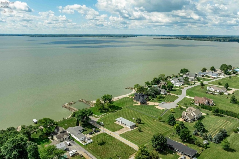 1982 Fulton Street, Port Clinton, 43452, 2 Bedrooms Bedrooms, ,1 BathroomBathrooms,Residential,For Sale,Fulton,20260540