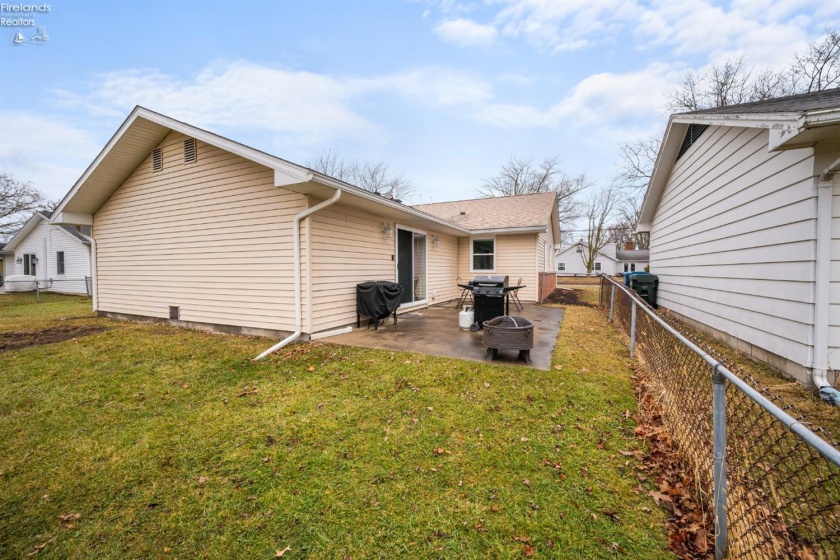 619 Alice Street, Port Clinton, 43452, 2 Bedrooms Bedrooms, ,2 BathroomsBathrooms,Residential,For Sale,Alice,20260543