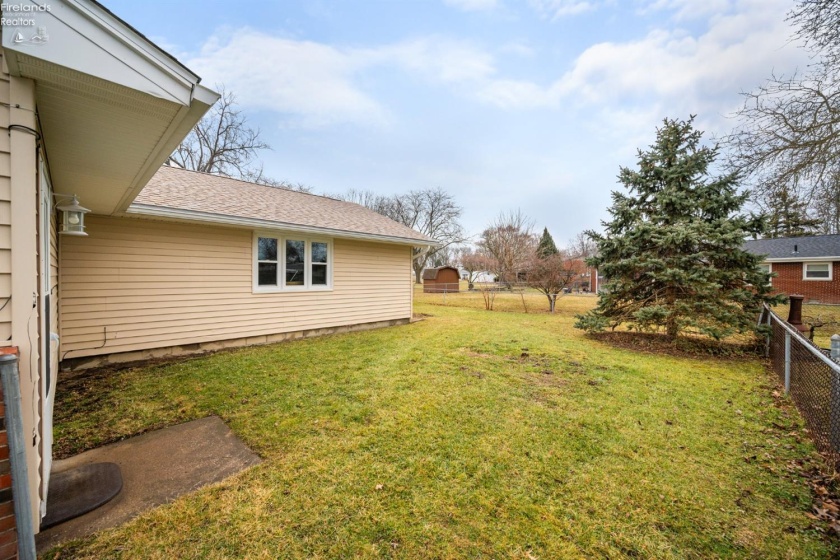 619 Alice Street, Port Clinton, 43452, 2 Bedrooms Bedrooms, ,2 BathroomsBathrooms,Residential,For Sale,Alice,20260543