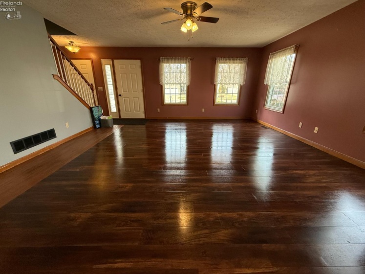 20 Katherine Way, Norwalk, 44857, 6 Bedrooms Bedrooms, ,3 BathroomsBathrooms,Residential,For Sale,Katherine,20260532