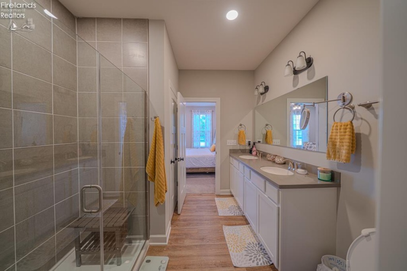 1990 Lockwood, Port Clinton, 43452, 3 Bedrooms Bedrooms, ,3 BathroomsBathrooms,Residential,For Sale,Lockwood,20260534