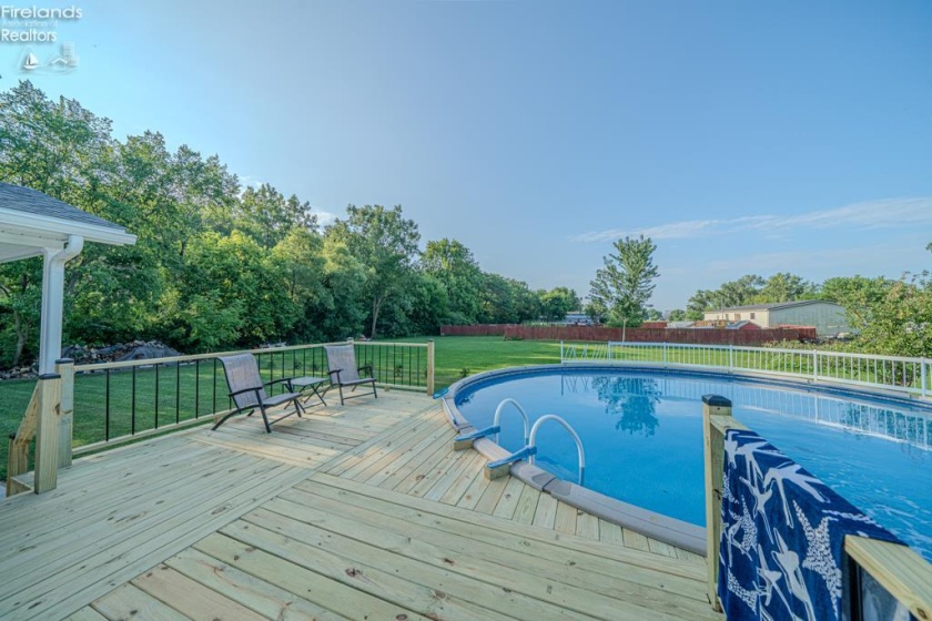 1990 Lockwood, Port Clinton, 43452, 3 Bedrooms Bedrooms, ,3 BathroomsBathrooms,Residential,For Sale,Lockwood,20260534