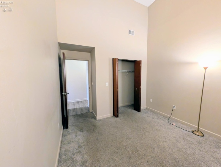 401 SHORELINE Drive, Sandusky, 44870, 2 Bedroom Bedrooms, ,2 BathroomBathrooms,Residential,For Sale,SHORELINE,20260522