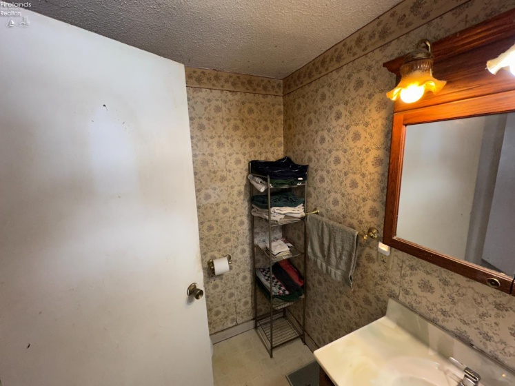 14428 TR 88, Attica, 44807, 5 Bedrooms Bedrooms, ,1 BathroomBathrooms,Residential,For Sale,TR 88,20260547