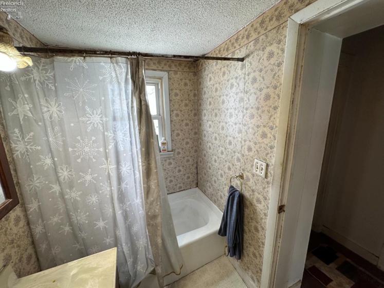 14428 TR 88, Attica, 44807, 5 Bedrooms Bedrooms, ,1 BathroomBathrooms,Residential,For Sale,TR 88,20260547