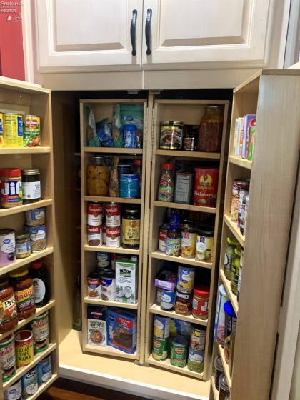 4308 River Road, Norwalk, 44857, 3 Bedrooms Bedrooms, ,4 BathroomsBathrooms,Residential,For Sale,River,20260552