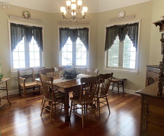 4308 River Road, Norwalk, 44857, 3 Bedrooms Bedrooms, ,4 BathroomsBathrooms,Residential,For Sale,River,20260552