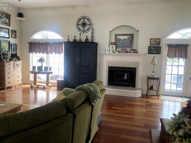 4308 River Road, Norwalk, 44857, 3 Bedrooms Bedrooms, ,4 BathroomsBathrooms,Residential,For Sale,River,20260552