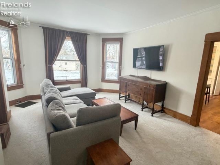 152 Main Street, New London, 44851, 4 Bedrooms Bedrooms, ,2 BathroomsBathrooms,Residential,For Sale,Main,20260348