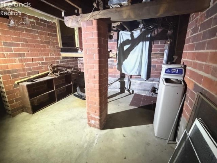 152 Main Street, New London, 44851, 4 Bedrooms Bedrooms, ,2 BathroomsBathrooms,Residential,For Sale,Main,20260348