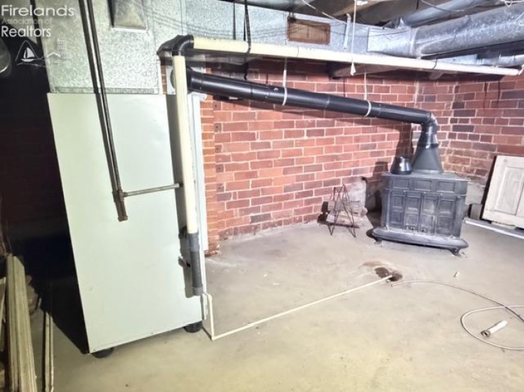 152 Main Street, New London, 44851, 4 Bedrooms Bedrooms, ,2 BathroomsBathrooms,Residential,For Sale,Main,20260348