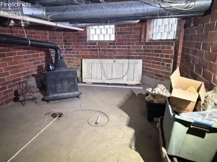 152 Main Street, New London, 44851, 4 Bedrooms Bedrooms, ,2 BathroomsBathrooms,Residential,For Sale,Main,20260348