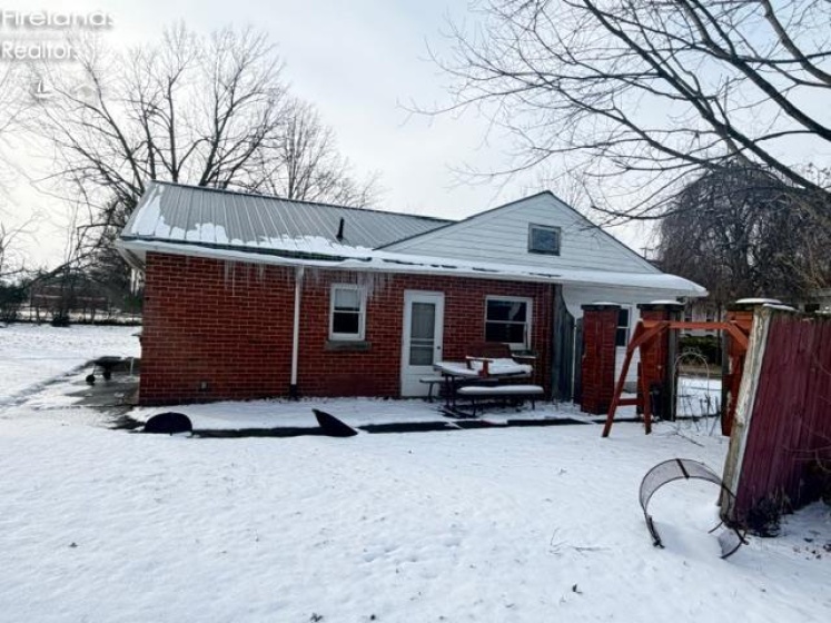 152 Main Street, New London, 44851, 4 Bedrooms Bedrooms, ,2 BathroomsBathrooms,Residential,For Sale,Main,20260348