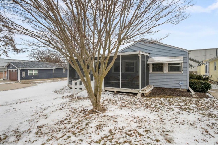 385 Hidden Beach Road, Marblehead, 43440, 1 Bedroom Bedrooms, ,1 BathroomBathrooms,Residential,For Sale,Hidden Beach,20260562