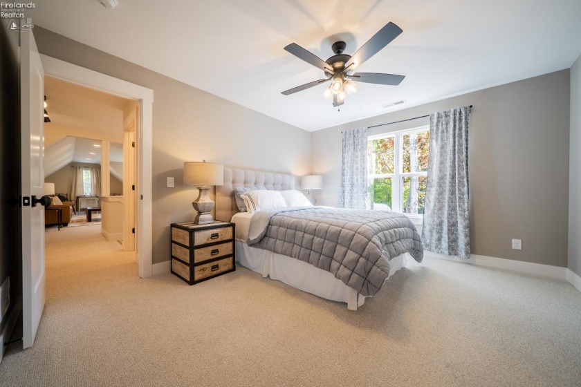 12609 Lake Road, Vermilion, 44089, 3 Bedrooms Bedrooms, ,3 BathroomsBathrooms,Residential,For Sale,Lake,20260568