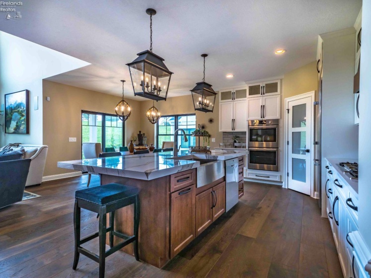 12609 Lake Road, Vermilion, 44089, 4 Bedrooms Bedrooms, ,4 BathroomsBathrooms,Residential,For Sale,Lake,20260567