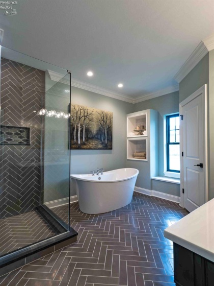 12609 Lake Road, Vermilion, 44089, 4 Bedrooms Bedrooms, ,4 BathroomsBathrooms,Residential,For Sale,Lake,20260567