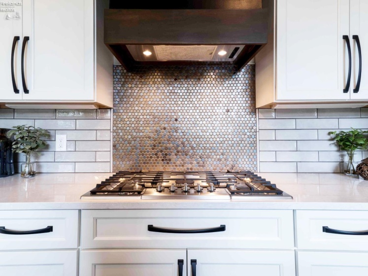 12609 Lake Road, Vermilion, 44089, 4 Bedrooms Bedrooms, ,4 BathroomsBathrooms,Residential,For Sale,Lake,20260567