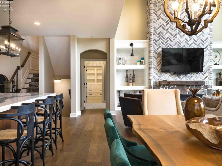 12609 Lake Road, Vermilion, 44089, 4 Bedrooms Bedrooms, ,4 BathroomsBathrooms,Residential,For Sale,Lake,20260567