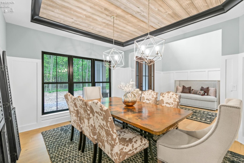 12609 Lake Road, Vermilion, 44089, 4 Bedrooms Bedrooms, ,5 BathroomsBathrooms,Residential,For Sale,Lake,20260566